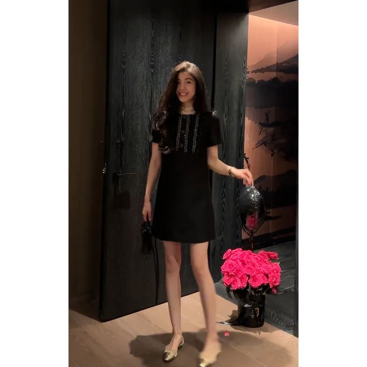 【N·COU】25夏新款【恋综女主】花边拼接重工钉珠连衣裙DY52288