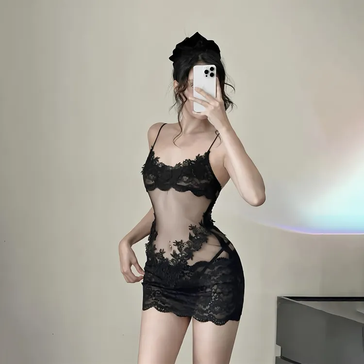 DWAN黛「黑天鹅」法式蕾丝性感吊带睡裙网红高级感氛围感女纯欲睡衣