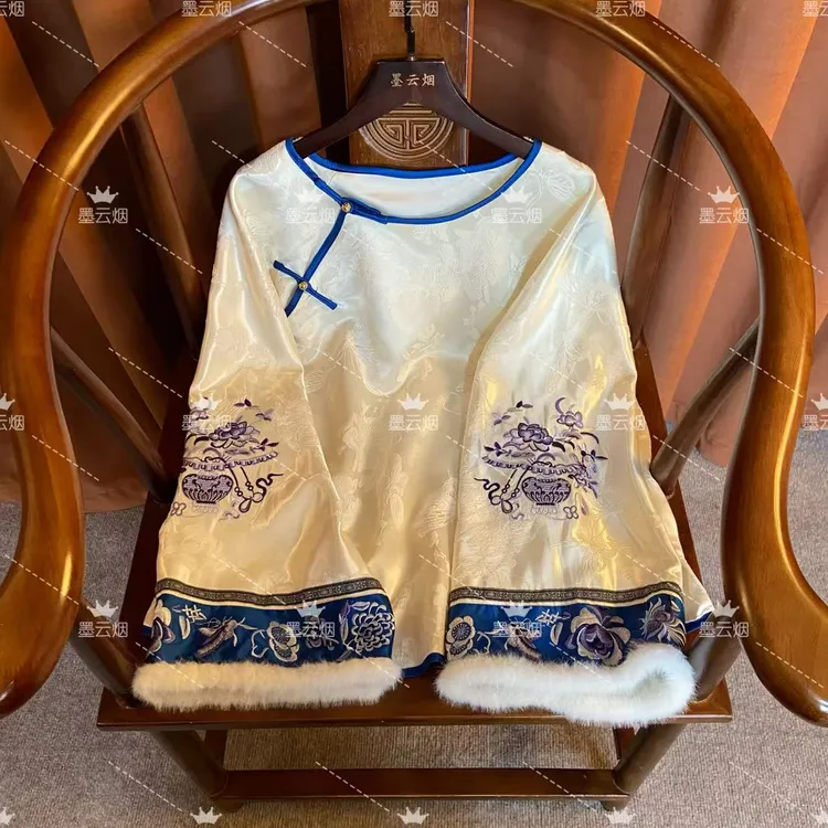 【清影】新中式时尚女装气质优雅百搭格格服中国风打底衫刺绣上衣