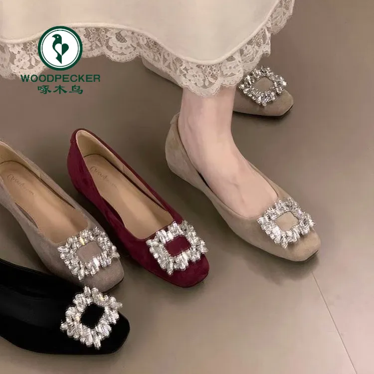 啄木鸟法式方扣水钻单鞋女内增高2025新款绒面浅口时尚方头通勤鞋