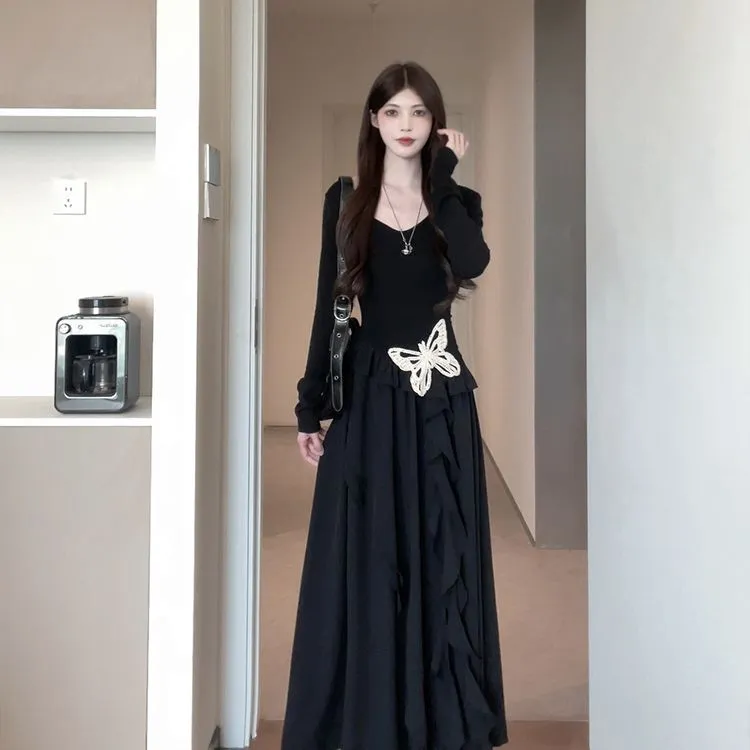 秋装新款长袖不规则蝴蝶小黑裙长裙早秋穿搭弹力掐腰连衣裙