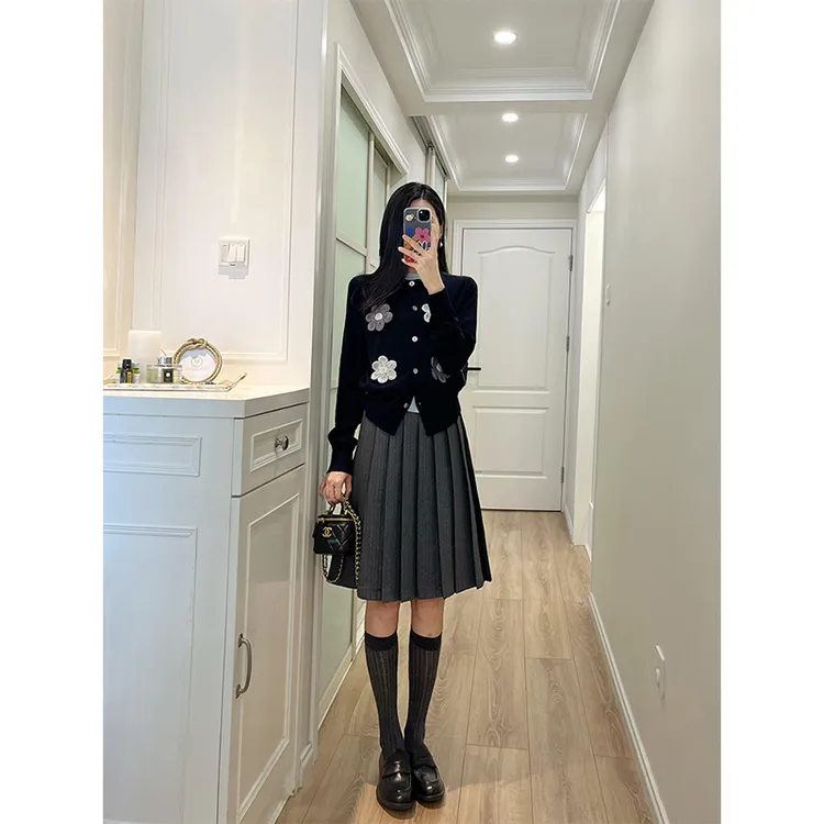 超适合晚宴场合女装韩系小香风针织假两件上衣+小个子清纯百褶裙