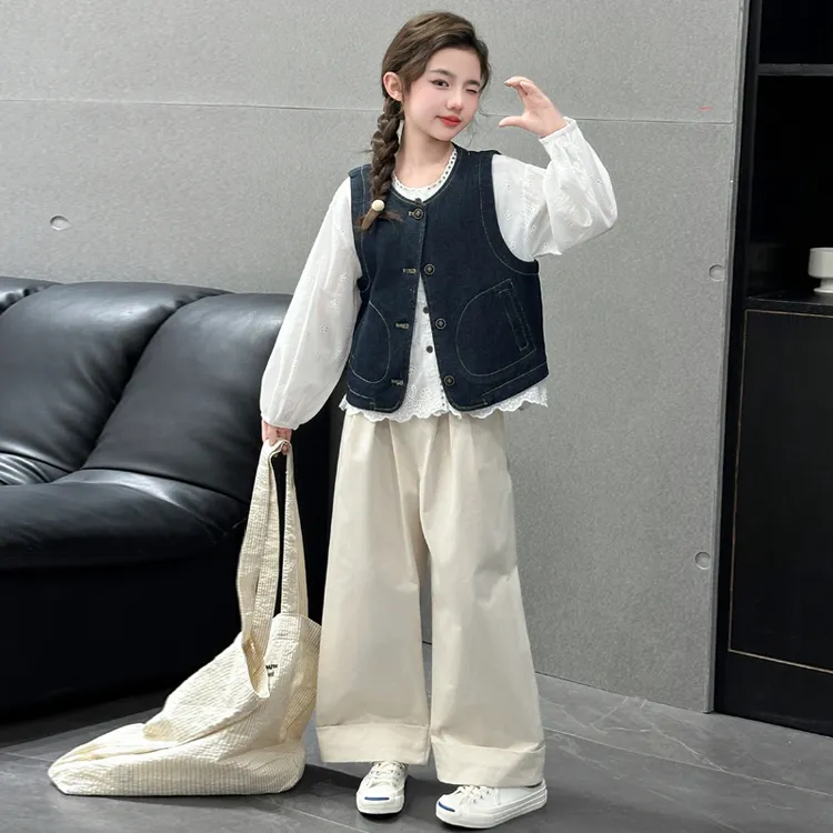 女童秋装娃娃衫套装儿童2025春秋新款大童春季牛仔马甲洋气三件套