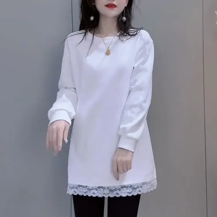 秋冬新款韩版时尚圆领蕾丝拼接长袖宽松百搭显瘦打底上衣T恤