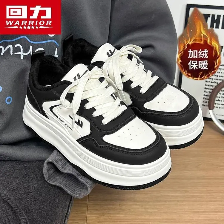 回力加绒板鞋厚底增高学生党女鞋2025冬季新款高颜值加厚防滑棉鞋