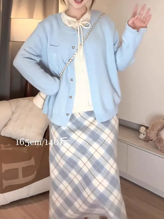 大码mm韩系学院风套装假两件上衣格子裙两件套女秋季显瘦穿搭套装