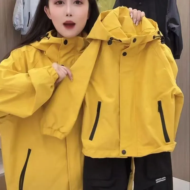 亲子装冲锋衣秋季2025新款一家三口母女装儿童风衣外套中大童春秋