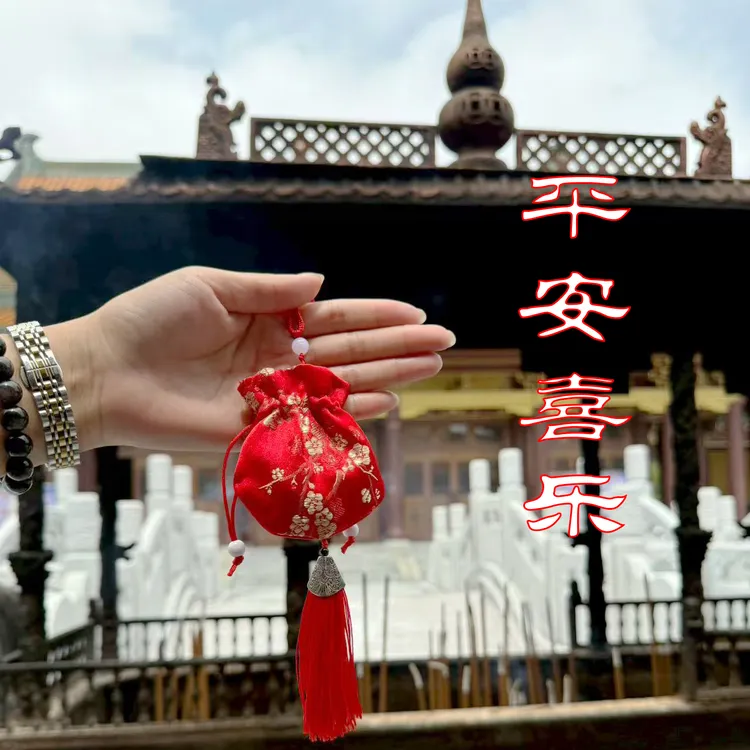 师傅推荐中国风手绘生肖卡随身祝福福袋汽车挂件礼品