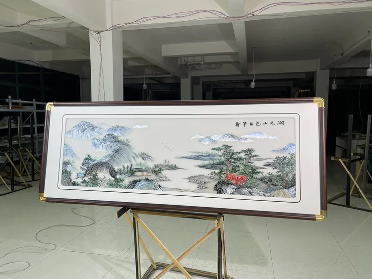 新款苏绣山色争春客厅挂画高级感中式苏州刺绣沙发背景墙装饰画