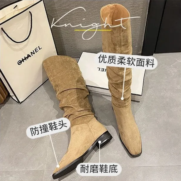 【宝藏好物】新款骑士靴女复古绒面粗跟尖头高筒靴棕色褶皱堆堆靴女