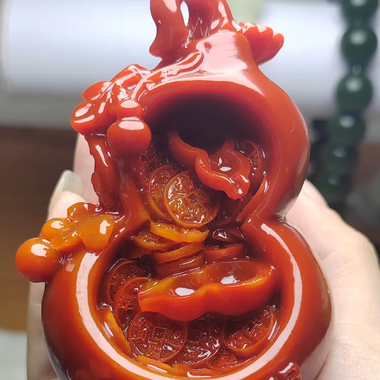 满红沁立体雕刻平安祈福手把件摆件