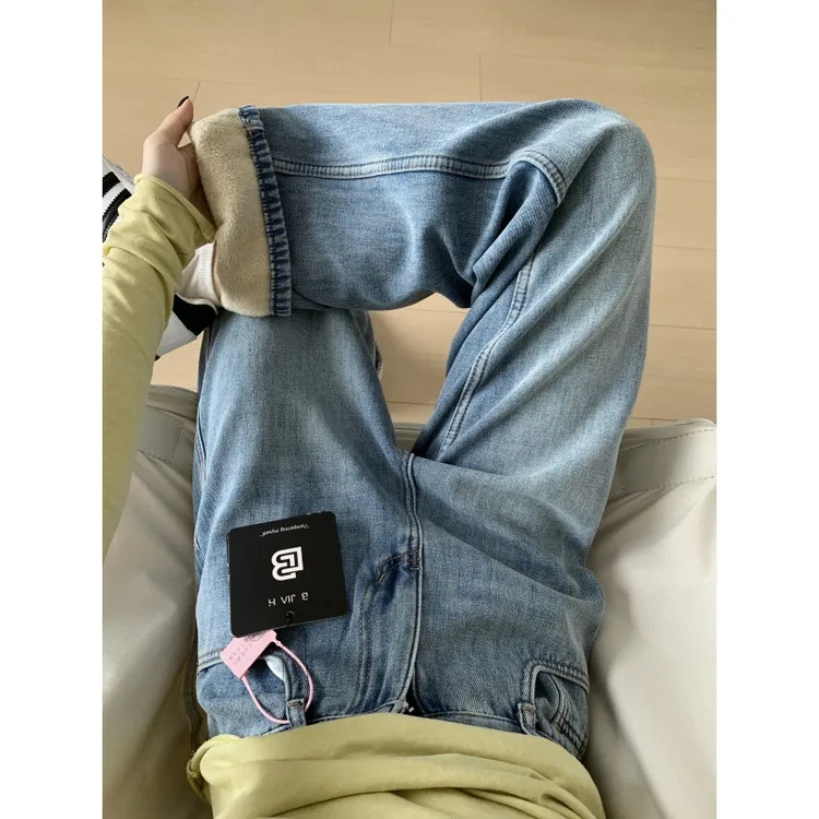 大码加绒加厚牛仔裤女秋冬胖mm梨形身材宽松高腰显瘦修身直筒阔腿
