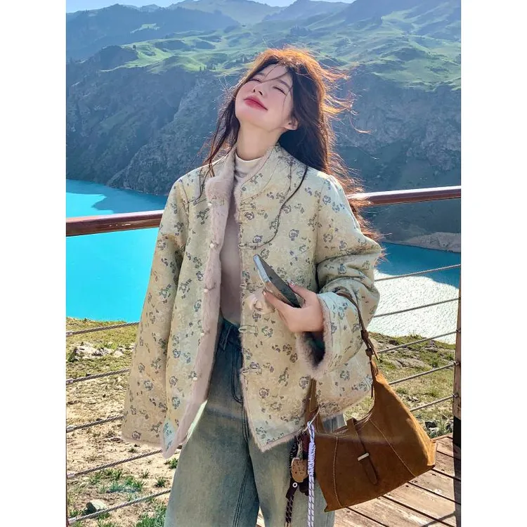 新中式国风两面穿短款羊羔毛外套女2025冬小个子保暖厚实盘扣上衣