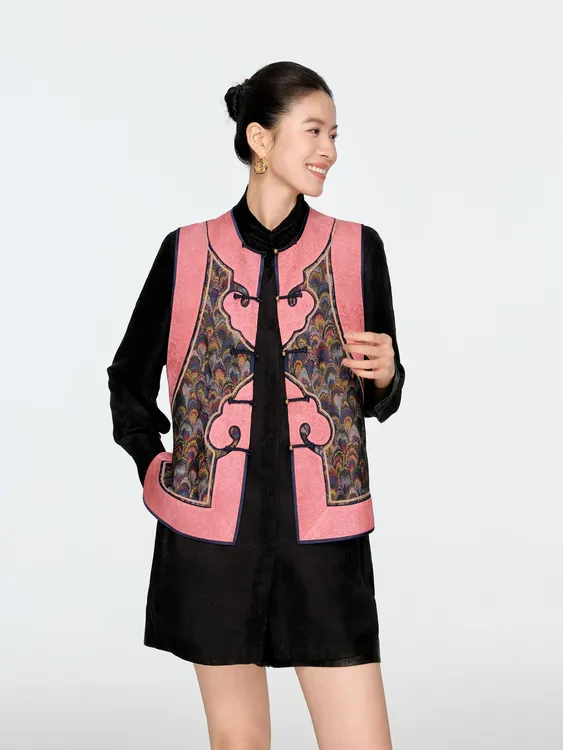 初见十三娘『芷云』新中式国风手工高定如意头马甲休闲时尚百搭春季