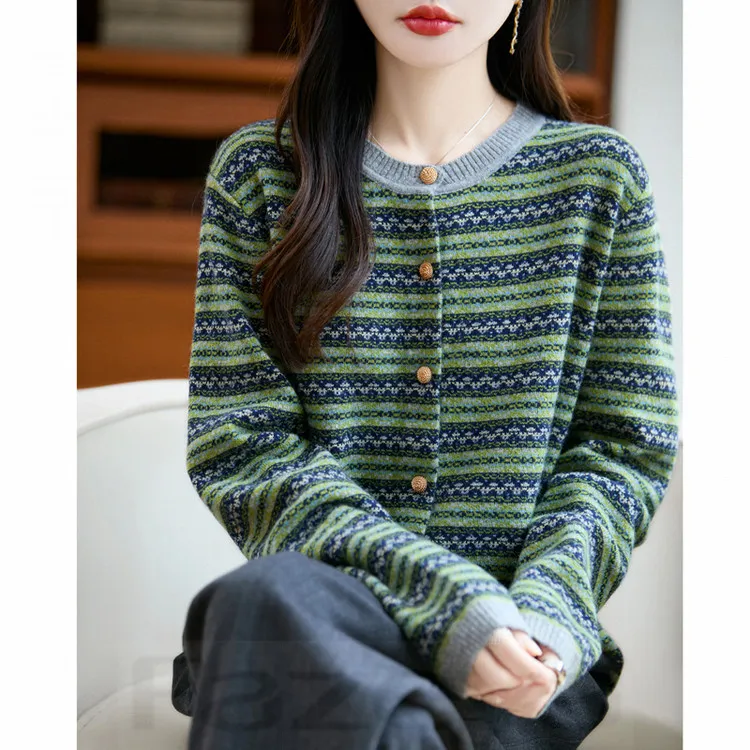 彩羊法式复古提花条纹针织开衫女短外套毛衣20秋冬宽松显瘦