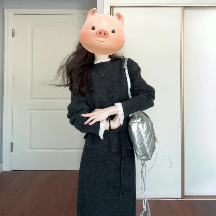 法式蕾丝拼接针织连衣裙子女早秋巨好看韩系气质穿搭一整秋冬套装