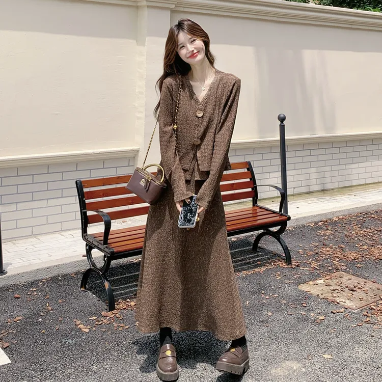 法式纯欲氛围感美拉德套装裙女2025春秋新款V领上衣半身裙两件套