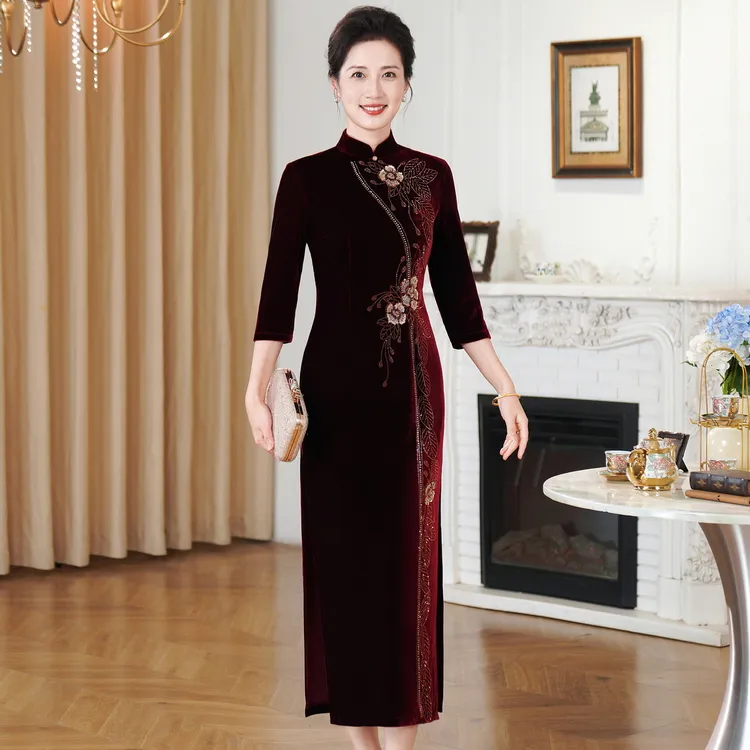 秋季新款修高贵气质喜婆婆金丝绒长旗袍喜妈妈婚礼中国风敬酒礼服