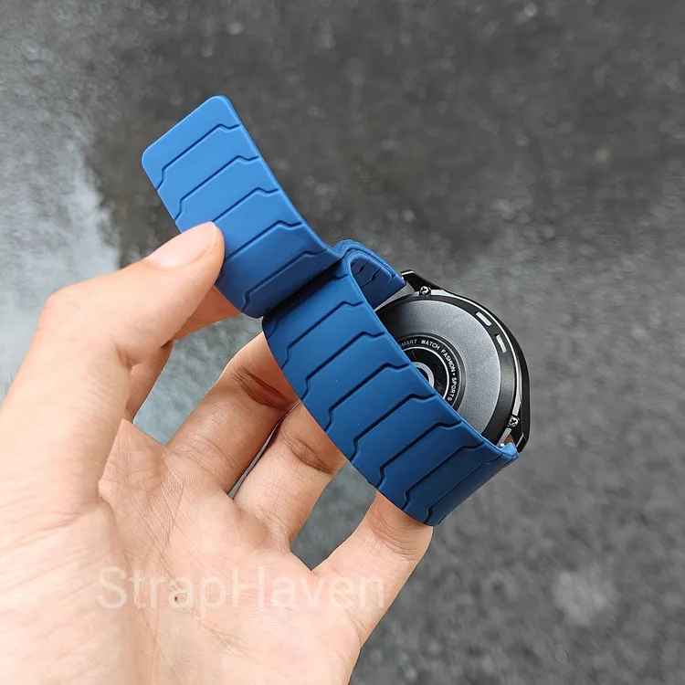 硅胶磁吸表带适用于华为手表GT5pro/4铠甲watch5舒适FIT4双色腕带