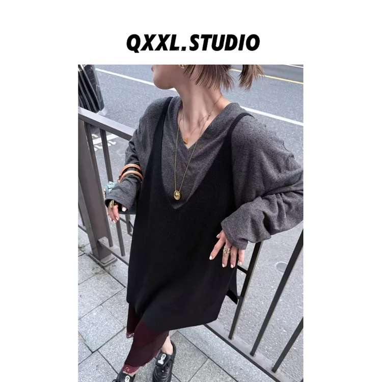 邱小小丽呀 秋季新款纯色针织吊带背心女百搭显瘦设计感叠搭上衣