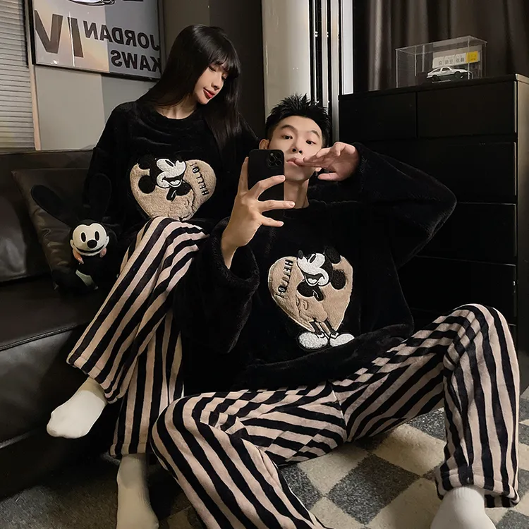 2025新款秋冬季珊瑚绒加绒加厚法兰绒情侣睡衣一男一女家居服套装