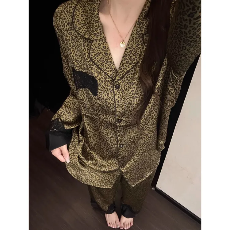 法式复古高级感冰丝绸睡衣女春秋季豹纹蕾丝边长袖长裤家居服套装