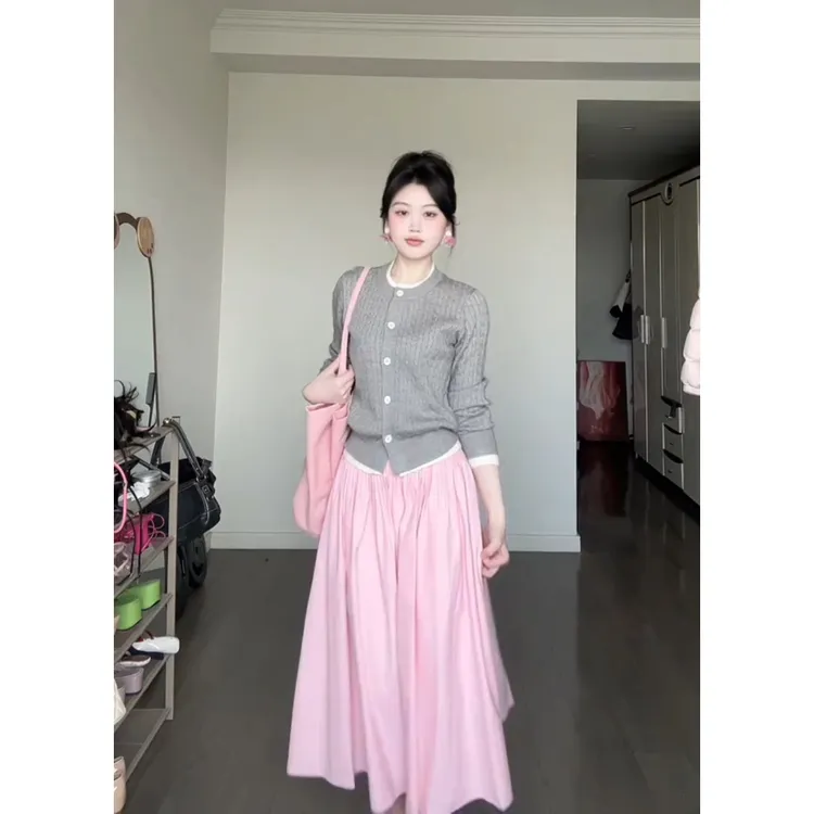 MARIE.COCO休闲减龄穿搭秋季新款针织上衣女多巴胺粉色半身裙套装