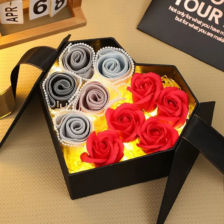 七夕情人节送男生实用惊喜男士内裤花束礼盒