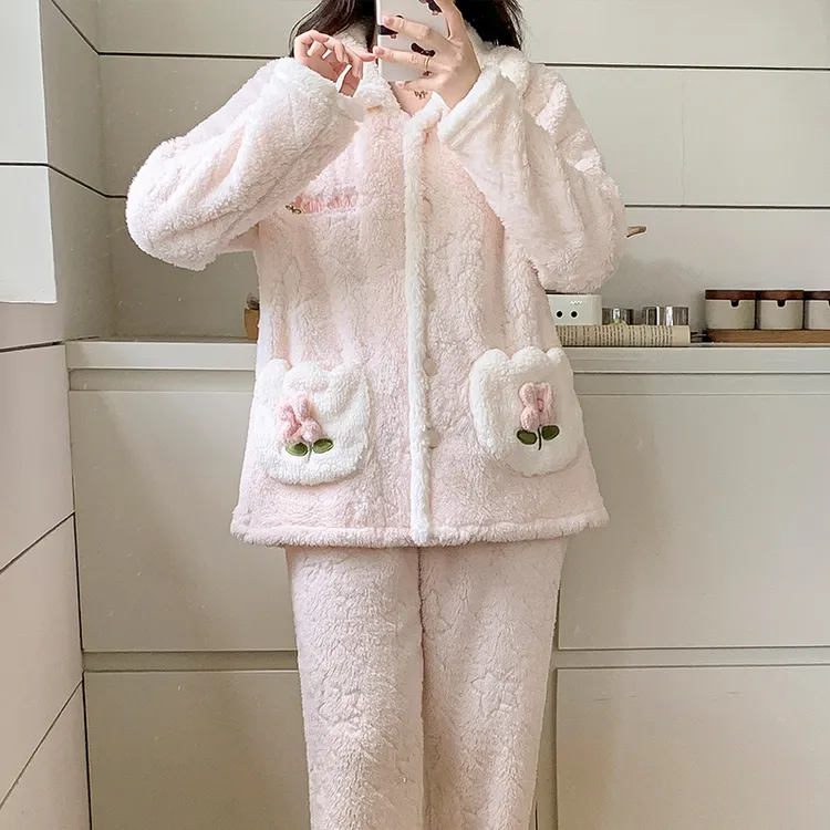 法兰绒保暖加绒加厚翻领睡衣女套装秋冬季珊瑚绒甜美公主风家居服