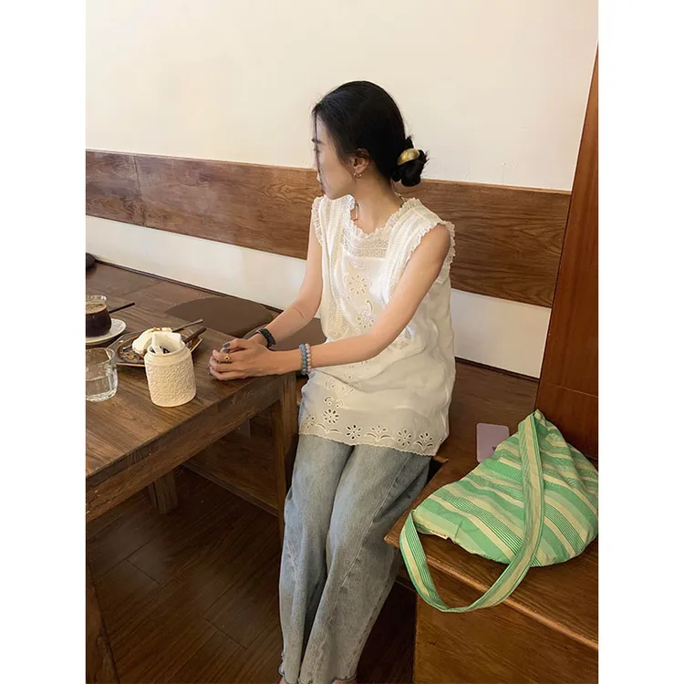 夏季设计感纯欲风圆领花边修身显瘦穿搭上衣休闲百搭直筒宽松长裤