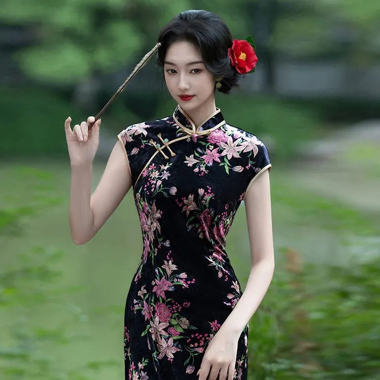 绝美新中式旗袍2025新款夏季日常可穿上海妈妈复古改良国风连衣裙