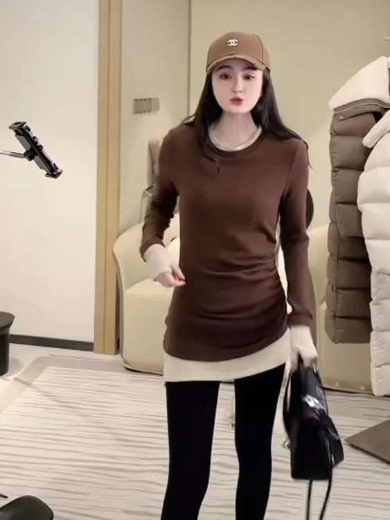 大码女装新款秋冬胖MM侧边打褶设计小众显瘦圆领长袖T恤修身上衣