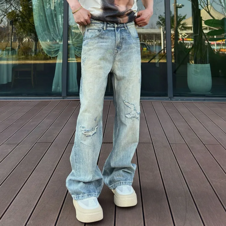 创恒（巨好看）夏季新款美式高街做旧脏色水洗直筒破洞贴布牛仔裤