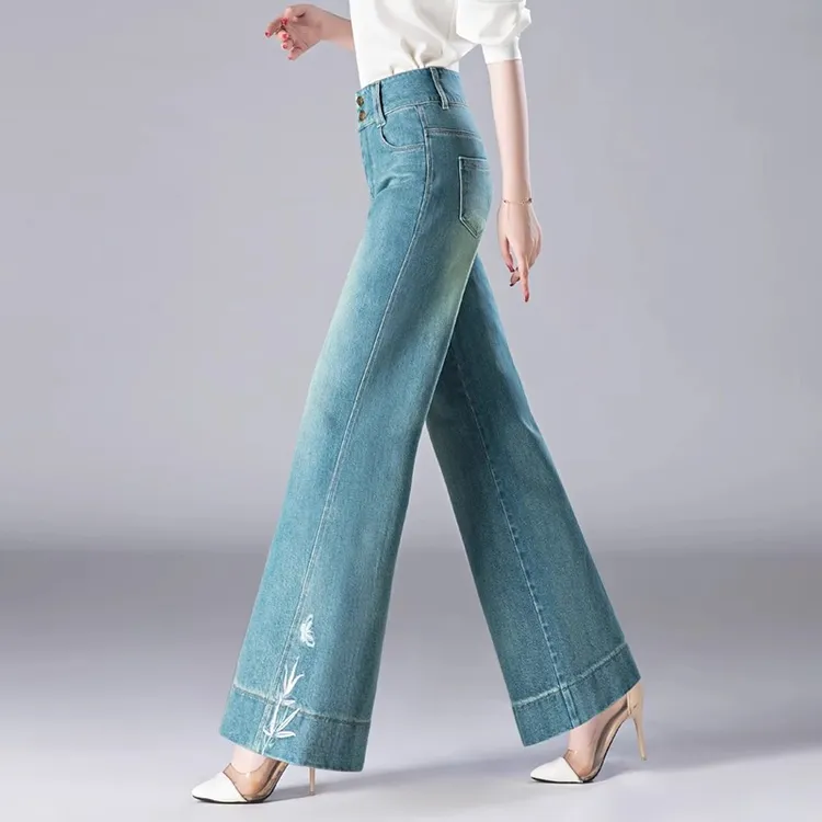 浅蓝色阔腿牛仔裤女2025年新款春秋高腰女裤宽松刺绣直筒裤子春夏