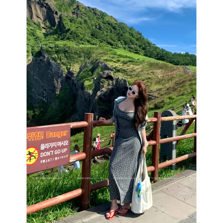 萌面侠芝士现货【济州晚风】洋气衣服女连衣裙出游服装女韩系6558