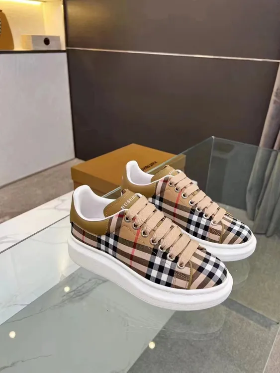 【昆家男女同款35-44码】时尚百搭经典潮鞋真皮拼格子透气休闲板鞋