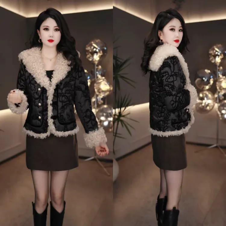 2025冬季新款加厚时尚国风贵气高级浮雕保暖一体绒毛毛外套M-4XL