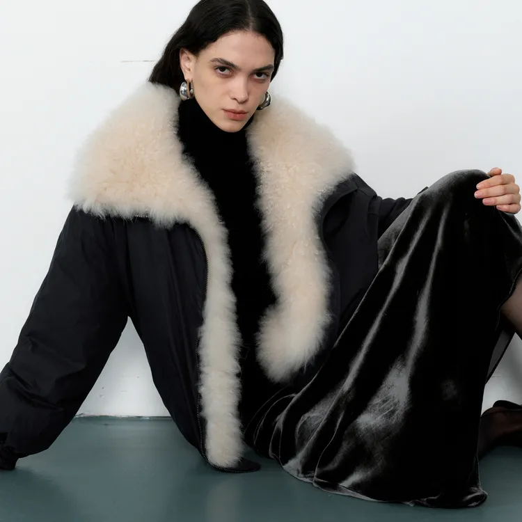 LYNEE【黑标系列】山羊绒毛领拉链白鹅绒羽绒女外套LGD2FAQ010