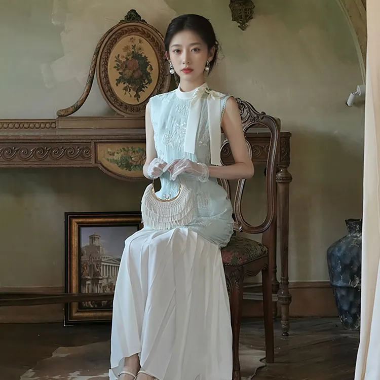 W.WANG复古国风显瘦气质长裙新中式夏季2025新款蕾丝刺绣连衣裙