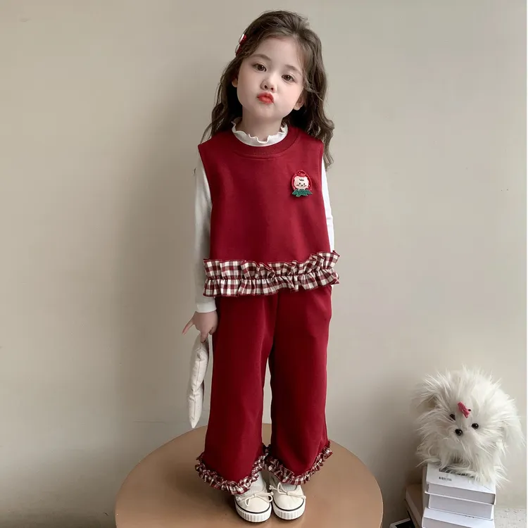 女童秋季套装2025新款小童洋气时髦儿童春秋衣服女宝宝秋装三件套