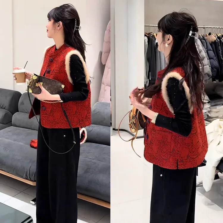 秋冬超火一整套女装2025新款百搭打底衫新中式无袖马甲裤子三件套