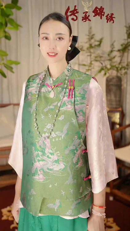 梧桐宝贝【鹤舞青山】原创非遗国风新中式宋锦立领单排扣提花马夹