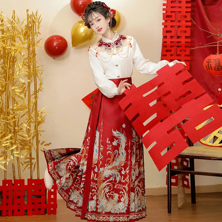 原创明制织金马面裙套装订婚结婚敬酒服成人云肩新中式拜年服汉服
