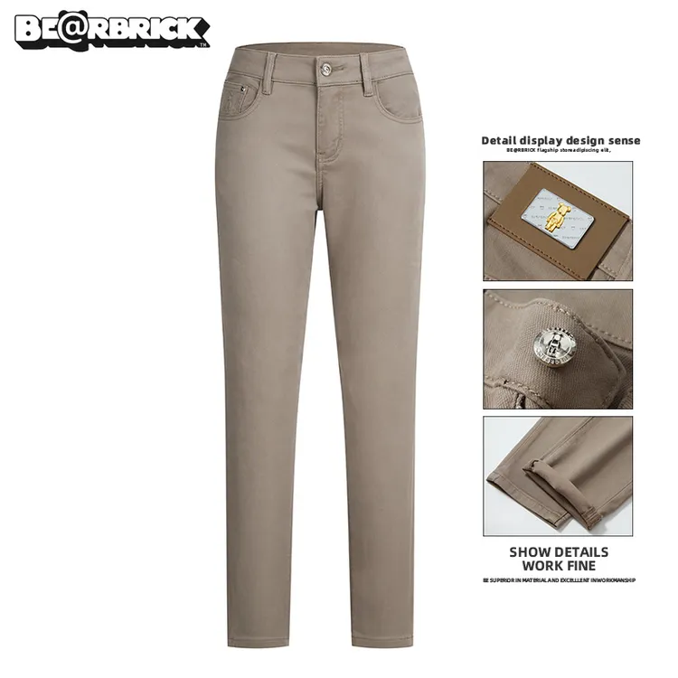 积木熊Be@rbrick【明星同款】杏灰色印花牛仔裤男士秋季新款修身裤