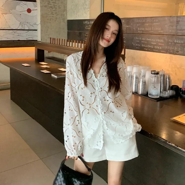 【现货】【简语繁花】法式复古白色优雅气质镂空蕾丝花边上衣女