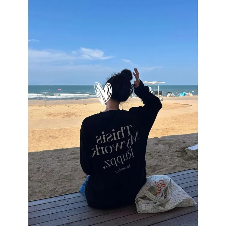 早秋新款纯棉宽松显瘦百搭长袖t恤女美式复古设计感情侣卫衣外套