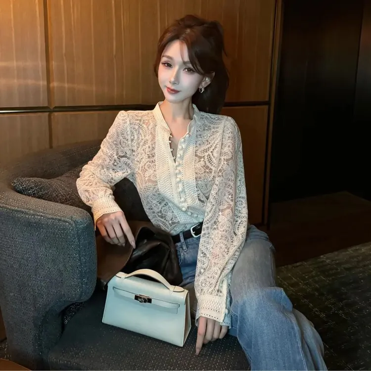 韩版复古时尚气质钩花镂空蕾丝上衣女轻奢高级感洋气别致衬衫上衣