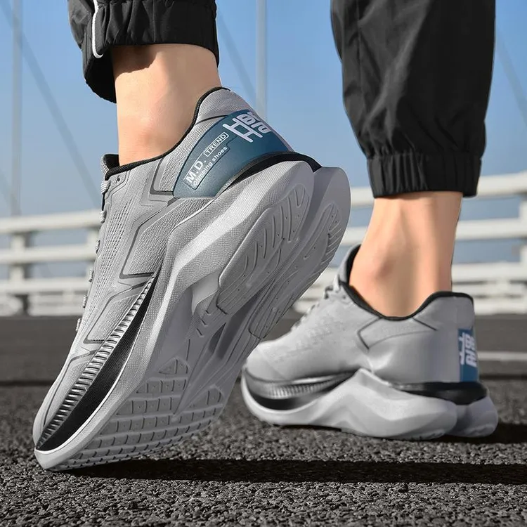 爆款时尚跑鞋舒适新款休闲厚底防滑耐磨潮流运动鞋轻便透气户外鞋