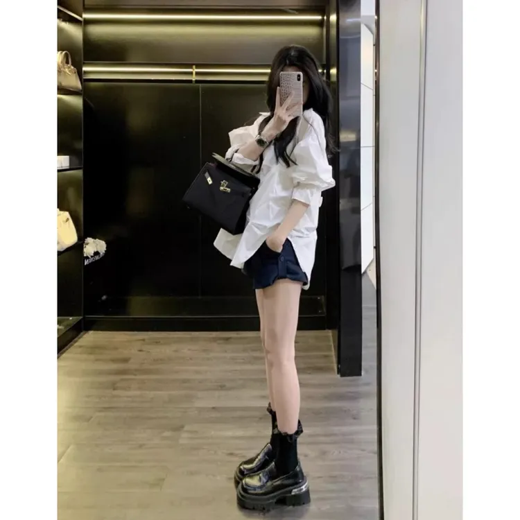 网红2025新款爆款衬衫显瘦气质时尚休闲百搭宽松炸街设计感女装