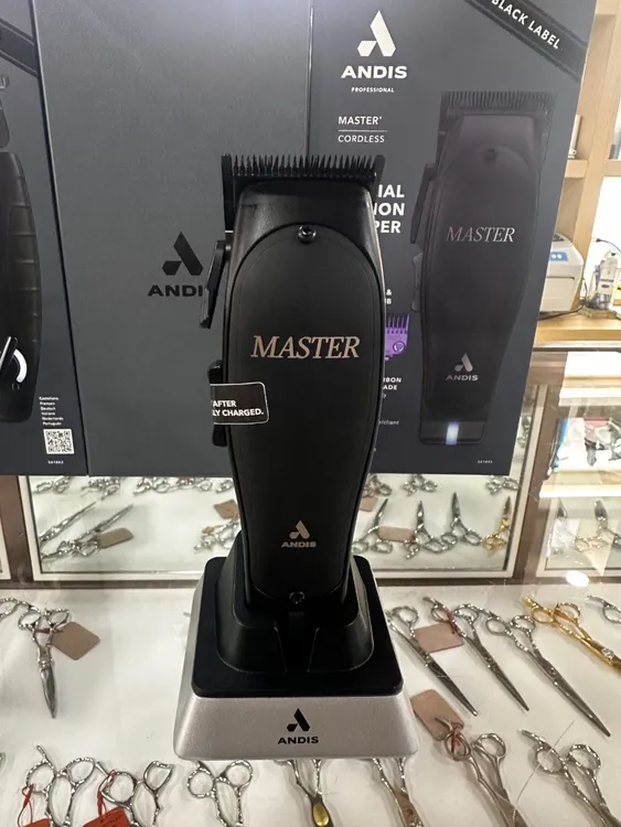 ANDIS安迪斯黑色master大师油头推剪（赠双吸紫鬼卡尺）